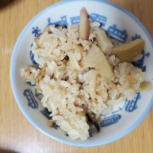 炊飯器で炊くだけ！超絶簡単！炊き込みご飯⭐